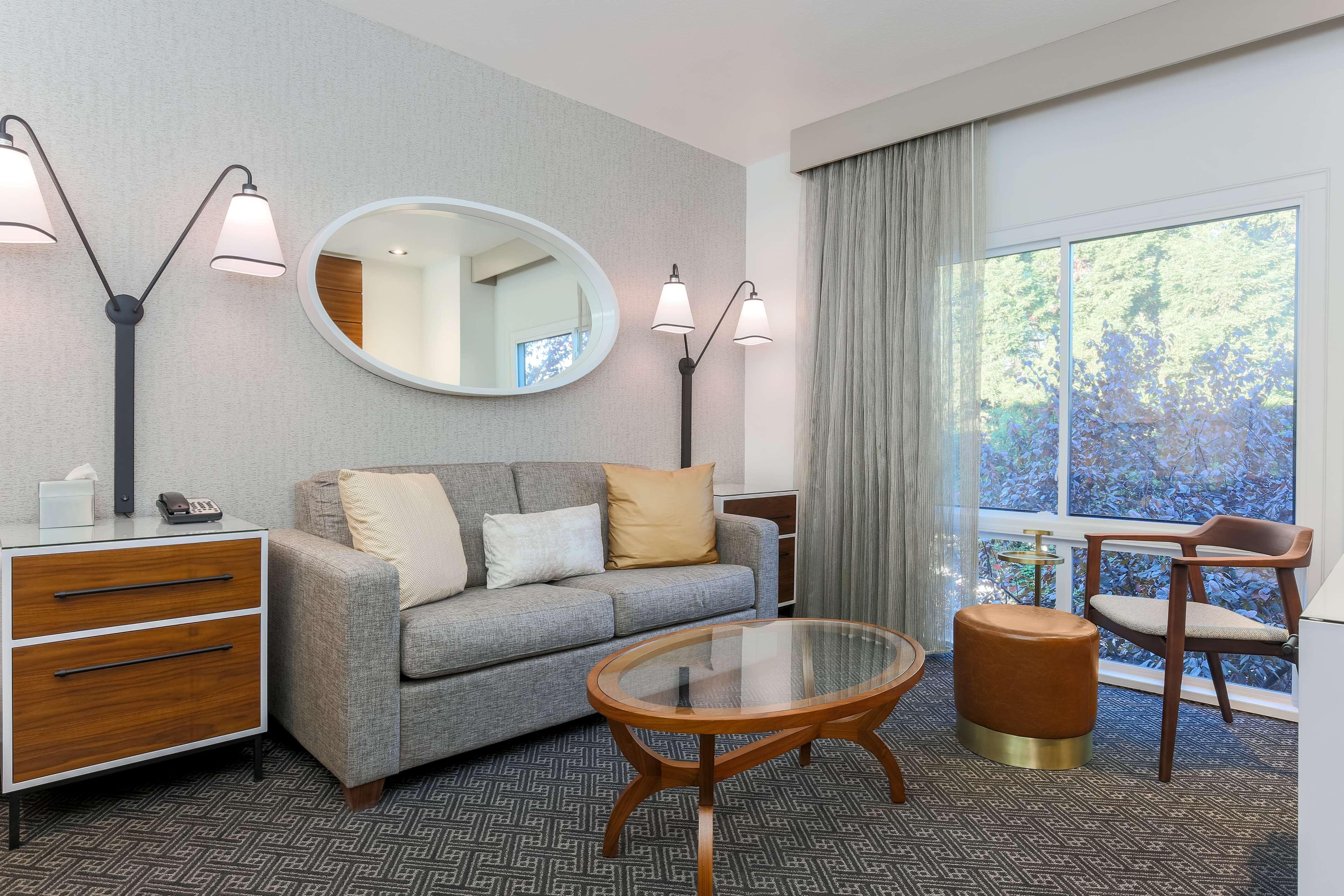 Doubletree Suites By Hilton Hotel Sacramento - Rancho Cordova Exterior photo